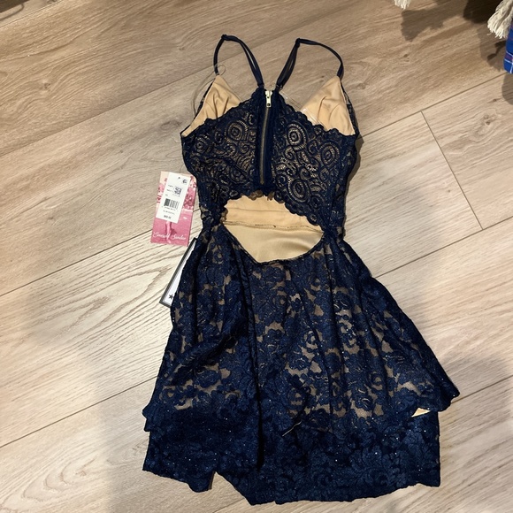 sparkly lace mini dress - Picture 2 of 2